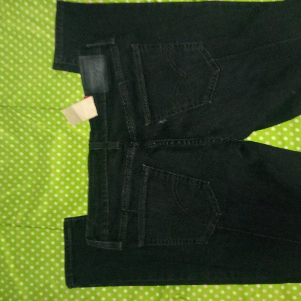 Levis black vintage wash skinny jeans sz 28